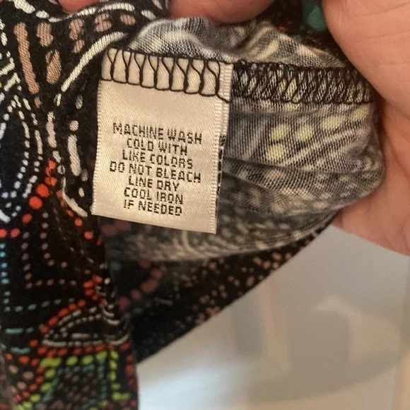 Signature studio size M Call shoulder short sleeve top - Picture 3 of 4